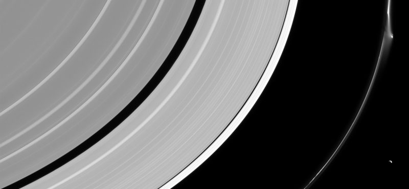 090217_cassini_inline1.jpg