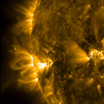 350_inline_solar_coronal_loops.png
