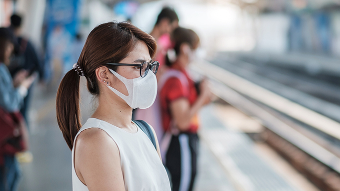 woman with face mask