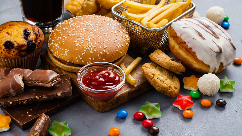 Warning! Junk foods can harm a teen’s brain